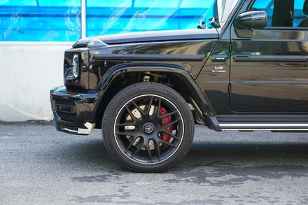 지바겐 G63AMG 에디션1 브라부스 블랙 티탄 가변머플러,프런트립,스페어타이어카본커버,ST 스페이서 BRABUS / 경기 성남 분당