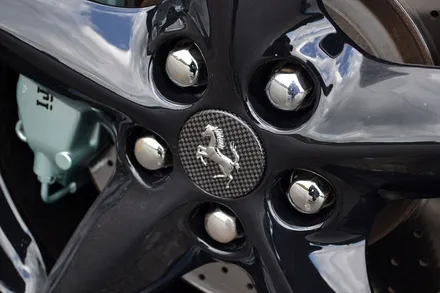 페라리 전 차량용 카본 휠캡 carbon wheel cap ferrari / 경기 성남 분당