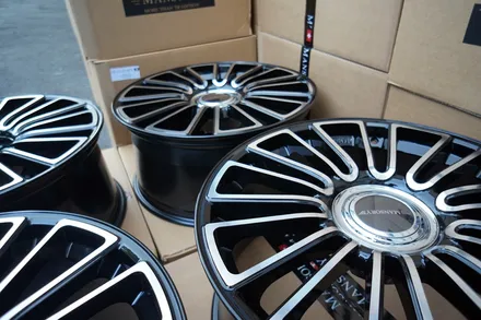 벤틀리용 만소리 M10 22인치 MANSORY M10 / 경기 성남 분당