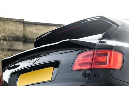 벤틀리 벤테이가 익스테리어 카본 보디 스타일링 패키지 영국 칸 디자인 Kahn design / 경기 성남 분당