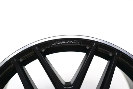 GLE W166 CLS X166 메르세데스 벤츠 AMG 순정 휠 GLE63 GLS63 순정 휠 GLE GLS 전 차종 장착 가능 매드 블랙 AMG WHEELS / 경기 성남 분당