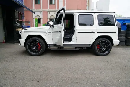 지바겐 G63AMG 나이트 에디션 엠블럼 세트,전동스텝,유럽형머플러 AMG 정품 / 경기 성남 분당