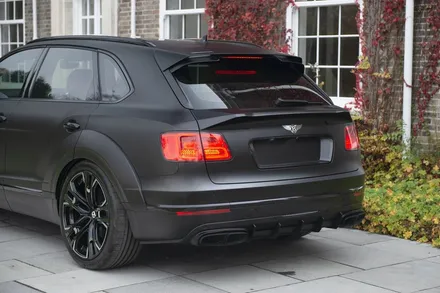 벤틀리 벤테이가 익스테리어 카본 보디 스타일링 패키지 영국 칸 디자인 Kahn design / 경기 성남 분당