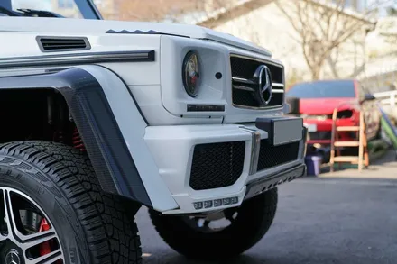 G500 4X4 브라부스 프런트 립 스포일러/만소리 전동스텝/블랙 헤드램프/블랙 데이라이트 BRABUS / 경기 성남 분당