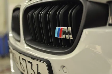 BMW 320D 캘리퍼 커버 작업기 / 서울 성동
