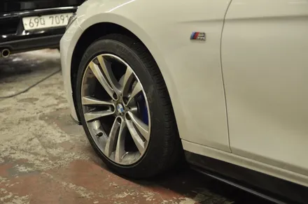BMW 320D 캘리퍼 커버 작업기 / 서울 성동