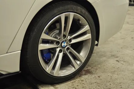 BMW 320D 캘리퍼 커버 작업기 / 서울 성동