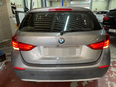 BMW 후방카메라 순정형 장착 BMW X1 후방카메라 시공 / 성수, 동대문, 광진구