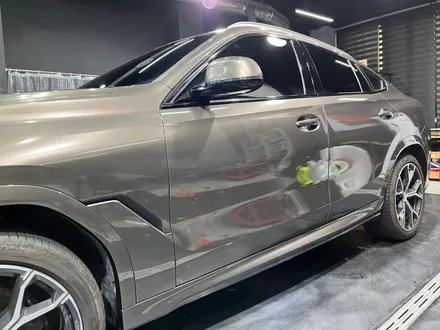 인천 청라 송도 BMW X6 유광 차콜메탈릭 전체랩핑 / 인천 청라동