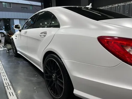 인천 청라 송도 벤츠 CLS 63 AMG 사틴화이트 전체랩핑,크롬죽이기 / 인천 청라동