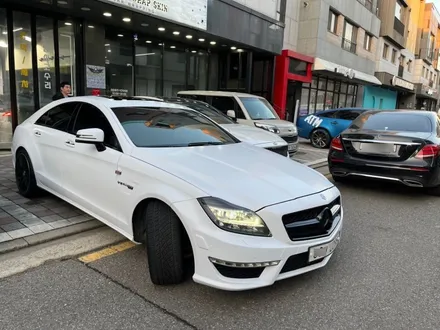 인천 청라 송도 벤츠 CLS 63 AMG 사틴화이트 전체랩핑,크롬죽이기 / 인천 청라동