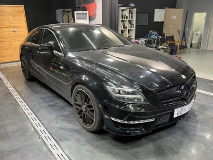 인천 청라 송도 벤츠 CLS 63 AMG 사틴화이트 전체랩핑,크롬죽이기 / 인천 청라동