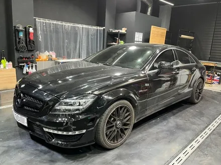 인천 청라 송도 벤츠 CLS 63 AMG 사틴화이트 전체랩핑,크롬죽이기 / 인천 청라동