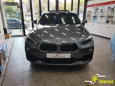 bmw x2 아틀란 내비게이션 미러링 지원 셋탑 매립 장착 부산 김해 장유 양산 창원 장착 전문점 / 김해,양산,부산