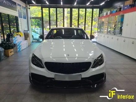 벤츠 C클래스 부산 김해 C63 AMG 송풍구 엠비언트 64컬러 확장 및 광량 업 시공 / 김해,양산,부산