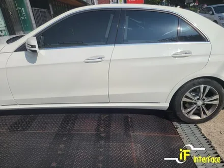 김해 벤츠 E220 하버캠프 세라믹본드 썬팅 파인뷰 블랙박스 LX5000 장착 / 김해,양산,부산