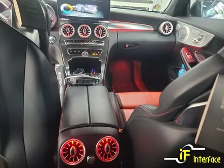 벤츠 C클래스 부산 김해 C63 AMG 송풍구 엠비언트 64컬러 확장 및 광량 업 시공 / 김해,양산,부산