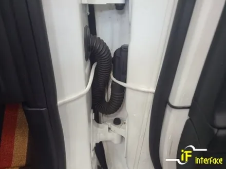 벤츠 C클래스 부산 김해 C63 AMG 송풍구 엠비언트 64컬러 확장 및 광량 업 시공 / 김해,양산,부산