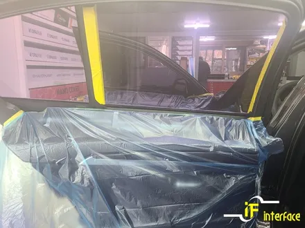 김해 썬팅 재시공 BMW F10 5시리즈 레인보우 썬팅 V90 반사 필름 시공 / 김해,양산,부산