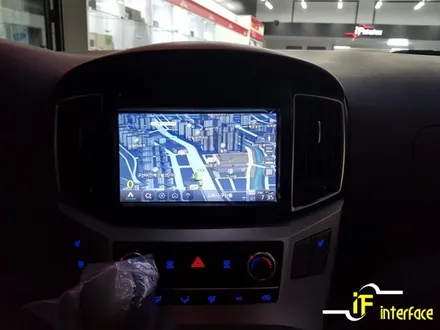 김해신차검수 스타렉스 내비매립과 후방카메라 블랙박스 실내led 장착 김해네비게이션 전문 인터페이스 / 김해,양산,부산