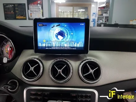 벤츠 GLA200 NTG-4500AB 모니터 블랙아웃 8인치 모니터 교체 아틀란 미러링 내비게이션 셋탑 시공 / 김해,양산,부산