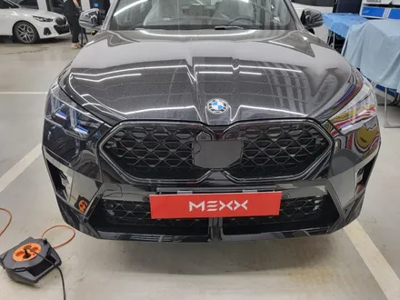 부산 BMW X2 그릴 랩핑 작업 / 부산 금정구