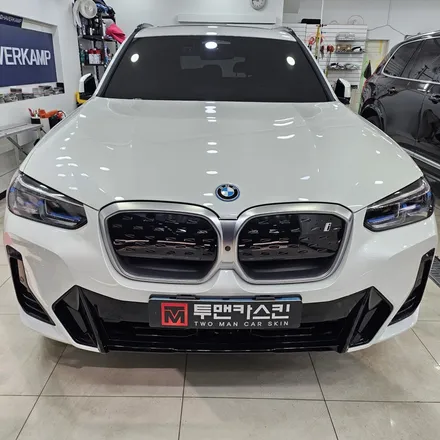 BMW ix3 그릴랩핑 사이드미러랩핑 / 유광블랙으로 조금 더 스포티한 IX3 차량으로 만들어 드렸습니다^^ / 부천랩핑 / 인천 남동구 논현동