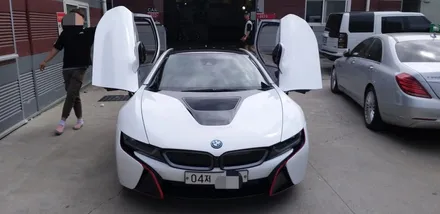 인천랩핑 BMW i8 화이트랩핑 / i8 랩핑 전문점 / 깔끔한 화이트 슈트를 입은 느낌 / 청라랩핑 / 인천 남동구 논현동