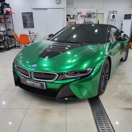 BMW i8 로드스터 퍼스트에디션 전체랩핑 시공 완료 / 에이버리데니슨 글로스 메탈릭 레디오엑티브 / 고급스러운 그린컬러 랩핑 / 인천 미추홀구랩핑 미추홀랩핑 / 투맨카스킨 / 인천 남동구 논현동