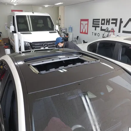 [투맨카스킨] 벤츠 C클래스 루프스킨 작업 포스팅 / 고급스러운 차량에 스포티함까지 더하자 / 인천랩핑 / 청라랩핑 / 인천 남동구 논현동