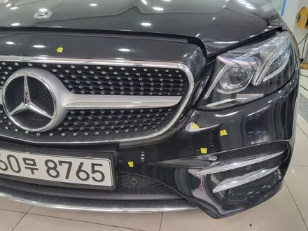벤츠 E220d 4matic 쿠페 전체랩핑 잘하는곳 / 사틴블랙 랩핑 / 안성랩핑 안성시랩핑 안성ppf 안성시ppf / 인천 서구, 부평, 부천