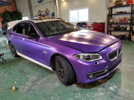 인천 랩핑 BMW 5시리즈 사틴퍼플메탈릭 전체 랩핑 포스팅/에이버리데니슨 / 인천 남동구 논현동