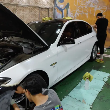 인천 랩핑 BMW 520d 다이아몬드화이트 전체랩핑/5시리즈 전체랩핑 / 인천 남동구 논현동
