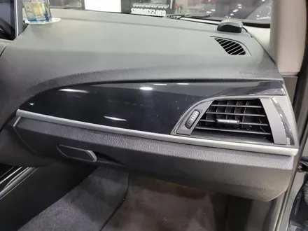 BMW 118d 실내 카본 랩핑 잘하는곳 / 밋밋했던 인테리어에서 고급스러운 느낌으로 변신 / 김포랩핑 김포시랩핑 김포ppf 김포시ppf / 인천 서구, 부평, 부천
