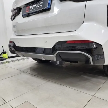 BMW ix3 그릴랩핑 사이드미러랩핑 디퓨져랩핑 / 3m2080 유광블랙 / 인천 남동구 논현동