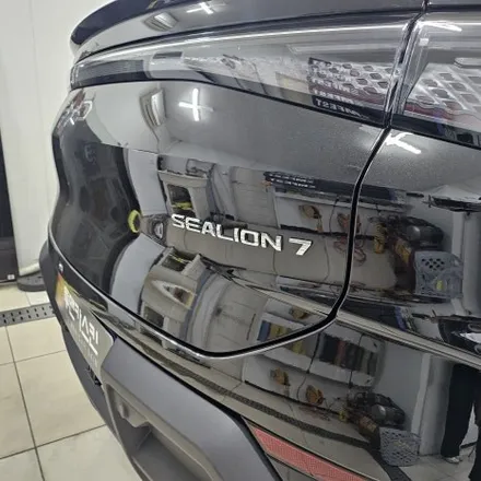 BYD 씨라이언7 엠블럼 랩핑 작업 후기 / EV, SEALION7 레터링은 제거 하기 / 인천 남동구 논현동