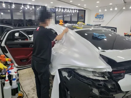 포르쉐 파나메라 사틴 세라믹 화이트 전체랩핑 / 3년전에 랩핑하셨다가 색상바꾸시기위해 재방문 주셨습니다 / 송도랩핑 / 인천 서구, 부평, 부천