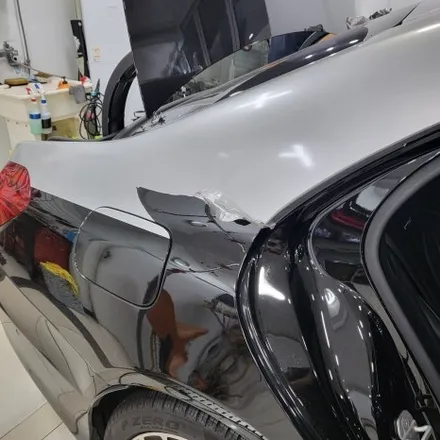 인천랩핑 벤츠 S63 amg 기존랩핑 제거 후 BMW 탄자나이트 컬러로 전체랩핑 진행 / 추가로 부분 실버크롬랩핑으로 고급스럽게 만들어 드렸습니다 / 인천 남동구 논현동