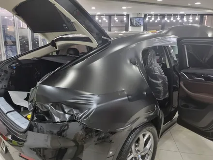 BMW X4 신형 전체랩핑 잘하는곳 / 사틴블랙 전체랩핑 / x4랩핑 전문점 / 예산랩핑 예산군랩핑 / 인천 서구, 부평, 부천