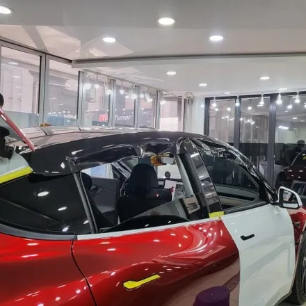 테슬라 모델Y 기존랩핑 제거 후 뱀파이어레드 컬러로 강렬하게 전체랩핑 완성 해드렸습니다^^ / 한야랩핑 / 인천랩핑 / 인천 남동구 논현동