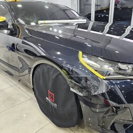 BMW i5 전체 PPF 작업 및 아이코닉글로우 그릴 유광블랙 랩핑 / 인천PPF 전문 / 인천 남동구 논현동
