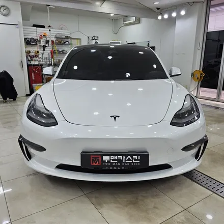 인천랩핑 테슬라 모델3 2년전에 전체랩핑 시공했던 차량으로 랩핑지 수명을 지키시기위해 제거 하러 다시 찾아와 주셨습니다^^ / 모델3 랩핑 제거 전문점 투맨카스킨 / 인천 남동구 논현동