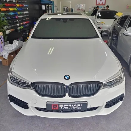 인천랩핑 bmw 5시리즈 g30 포인트랩핑 / 키드니그릴 / 사이드미러커버 / 휀다가니쉬몰딩 / bmw 5시리즈 랩핑 / 에이버리 블랙유광 / 인천 남동구 논현동