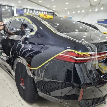 BMW i5 전체 PPF 작업 및 아이코닉글로우 그릴 유광블랙 랩핑 / 인천PPF 전문 / 인천 남동구 논현동