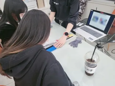 랩핑 원데이클래스 2기 교육완료 / 여성 두분이서 용인에서 인천까지 랩핑을 알아보시기위해 오셨습니다 / 열정을 다해 알려드렸습니다^^ / 랩핑교육 ppf교육 인천랩핑 인천ppf / 인천 서구, 부평, 부천