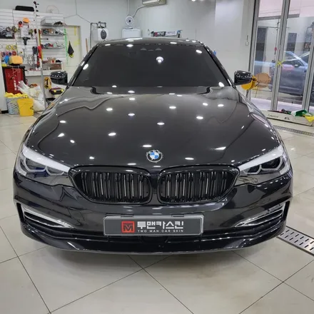 인천랩핑 BMW 크롬죽이기 잘하는곳을 찾으신다면 투맨카스킨 입니다^^ / BMW 5시리즈 전체 크롬죽이기 / 3m2080 유광블랙으로 시공 / 인천 남동구 논현동