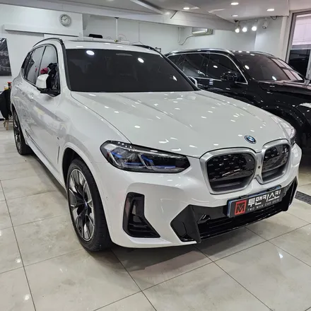 BMW ix3 그릴랩핑 사이드미러랩핑 / 유광블랙으로 조금 더 스포티한 IX3 차량으로 만들어 드렸습니다^^ / 부천랩핑 / 인천 남동구 논현동