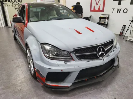 인천랩핑 벤츠 C63AMG 전체랩핑 / 유명유튜버님 차량 / 사틴블랙락그레이메탈릭 / 에이버리데니슨 / 송도랩핑 / 논현랩핑 / 시흥랩핑 / 김포랩핑 / 청라랩핑 / 인천 서구, 부평, 부천
