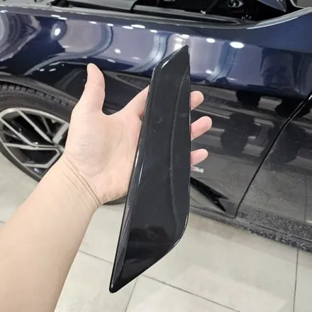BMW 5시리즈 크롬죽이기 / 윈도우크롬몰딩 랩핑 / 앞휀다 에어브리더 랩핑 / 키드니그릴랩핑 교체 / 군포랩핑 전문점 투맨카스킨 / 인천 남동구 논현동