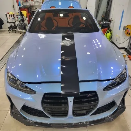 BMW M4 기존 사틴블랙 랩핑 제거 후 오토벨벳 문스톤 그레이 컬러로 전체랩핑 재 시공 해드렸습니다^^ 추가로 커스텀 데칼까지!/ BMW M4 랩핑 전문점 투맨카스킨 / 파주랩핑 / 인천 남동구 논현동